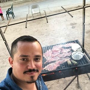 Meet your Posher, Adan